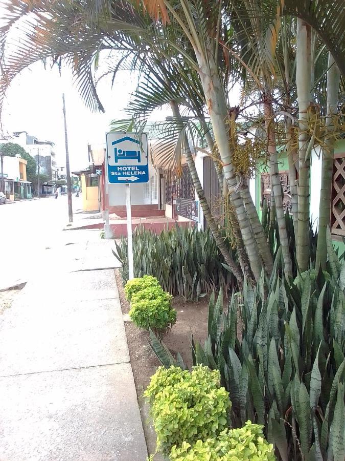 Hotel Santa Helena Leticia Bagian luar foto